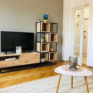  Apartamento Lovely